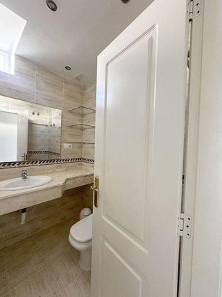 Piso en venta en Los Naranjos - Las Brisas en Marbella