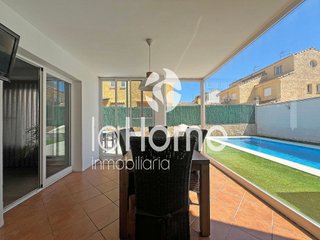 Casa pareada en venta en La Conarda en Pobla de Vallbona (la)