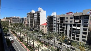 Piso en venta en Centro en Alicante
