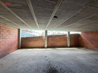 Local comercial en venta en Sarria
