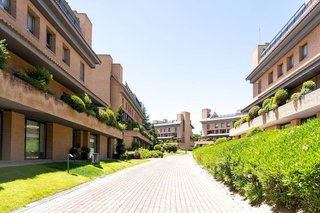 Ático en alquiler en La Finca en Pozuelo de Alarcón