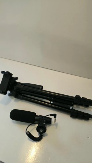 Trípode Móvil 108cm