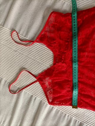 Lingerie rossa in pizzo