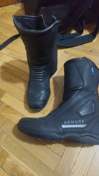 Chaqueta y pantalón de moto
