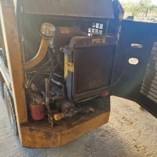 Minicargadora MF 503