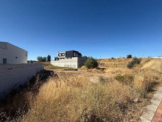 Terreno en venta en Hervencias en Ávila