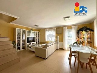 Casa adosada en venta en Mejostilla en Cáceres