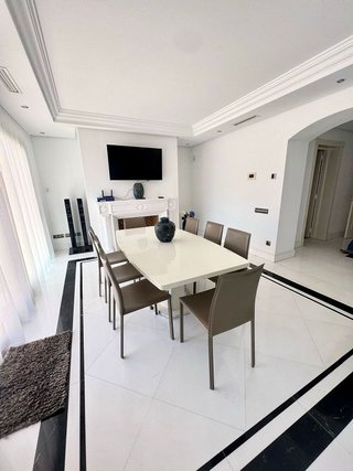 Piso en alquiler en Puerto Banús en Marbella