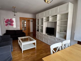 Piso en alquiler en Ermitagaña - Mendebaldea en Pamplona