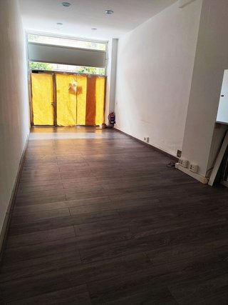 Local comercial en alquiler en San Pedro de Deusto-La Ribera en Bilbao