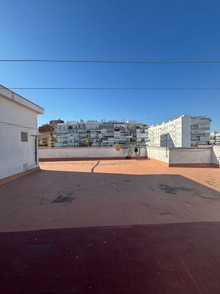 Piso en alquiler en Huerta del Pilar en Sevilla