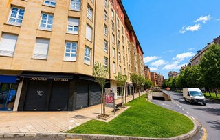 Local comercial en venta en El Llano en Gijón