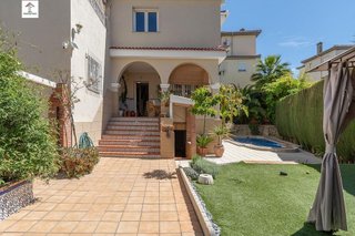 Chalet en venta en Gójar