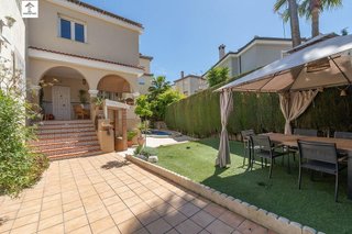 Chalet en venta en Gójar