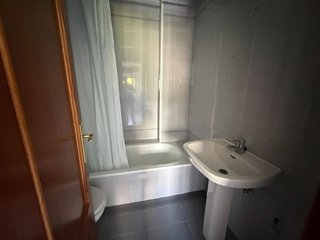 Piso en alquiler en Pedro Salvador - Las Palmeritas en Sevilla
