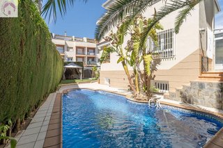 Chalet en venta en Gójar