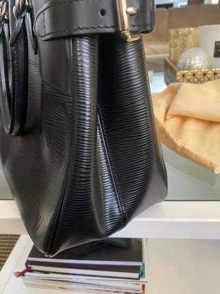 Bolso Louis Vuitton Passey Negro