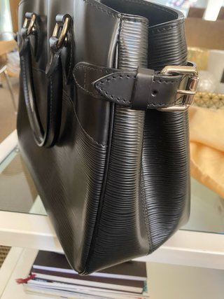 Bolso Louis Vuitton Passey Negro
