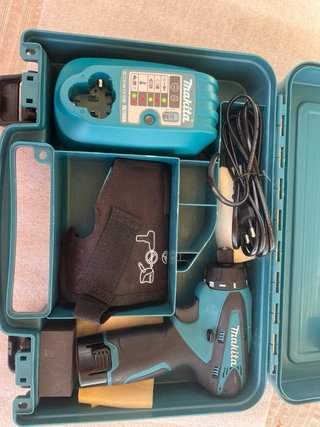 Atornillador Makita DF030D con maletín