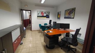 Local comercial en alquiler en Centre en Hospitalet de Llobregat, L´