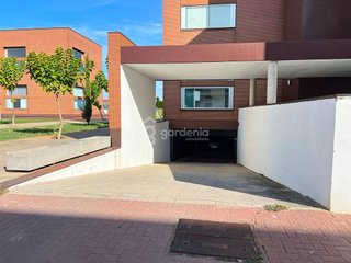 Piso en alquiler en Gelves