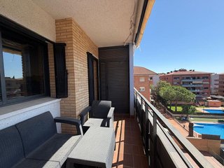 Ático en alquiler en El Castell-Poble Vell en Castelldefels