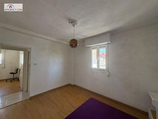 Piso en alquiler en Los Remedios en Sevilla