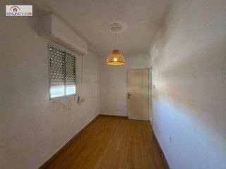 Piso en alquiler en Los Remedios en Sevilla
