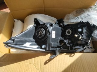 Faro Delantero Derecho Toyota Auris halógeno
