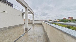 Piso en venta en San Fermín en Madrid