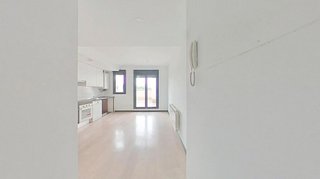 Piso en venta en San Fermín en Madrid