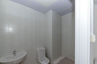 Local comercial en alquiler en Cervantes en Granada