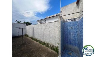 Casa adosada en venta en Empuriabrava en Castelló d´Empúries