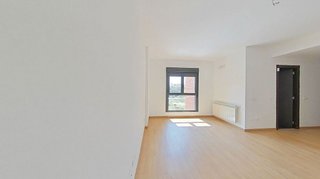 Piso en venta en San Fermín en Madrid