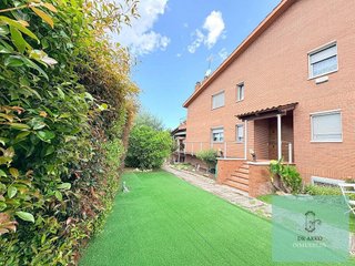 Chalet en venta en Corbera de Llobregat