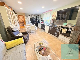 Chalet en venta en Corbera de Llobregat