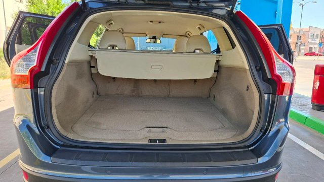 Volvo XC60 D4 2.4d 163cv AWD auto. 2014
