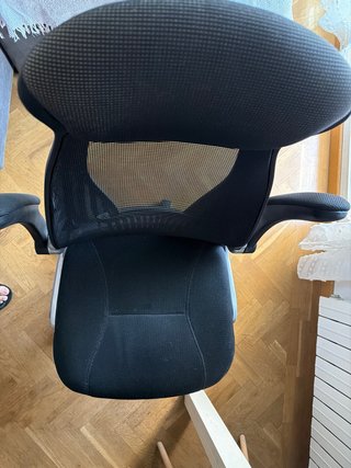 Silla de oficina ergonómica negra