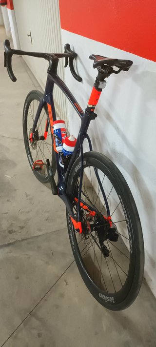 Bicicleta BH G8 Profesional BurgosBh T-L carbono