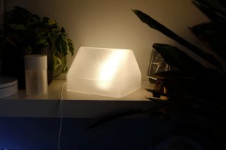 Lámpara quitamiedos con libro