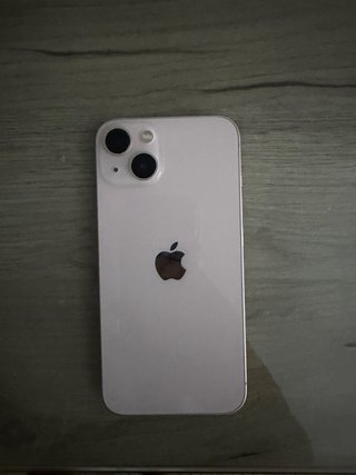 iPhone 13 256GB con caja y cargador.