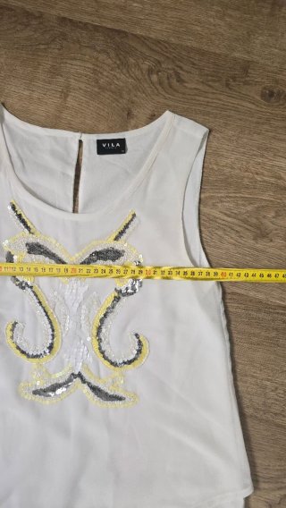 Blusa Vila sin mangas con lentejuelas