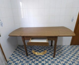 MESA DE COCINA EXTENSIBLE