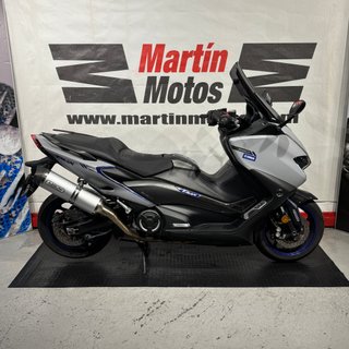 YAMAHA TMAX 560 ABS