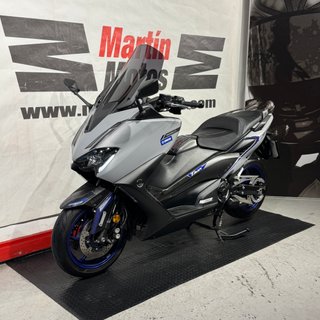 YAMAHA TMAX 560 ABS