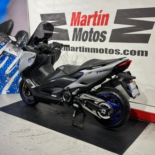 YAMAHA TMAX 560 ABS