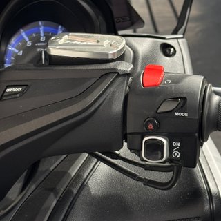 YAMAHA TMAX 560 ABS