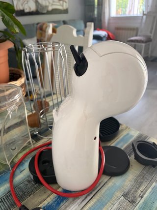 Cafetera Dolce Gusto; como nueva. Blanca