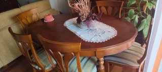 Mesa comedor ovalada y 6 sillas madera