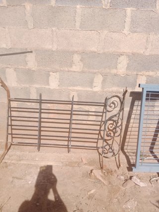 Reja de hierro forjado 1.40 ancho 80 de largo deco